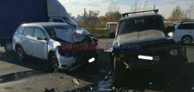 В Уфе свадебный кортеж попал в ДТП – молодожены в больнице