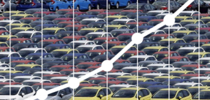 Ведомства соревнуются в оптимизме прогнозов по росту авторынка в России