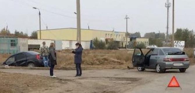 Двое детей пострадали в ДТП в Астраханской области