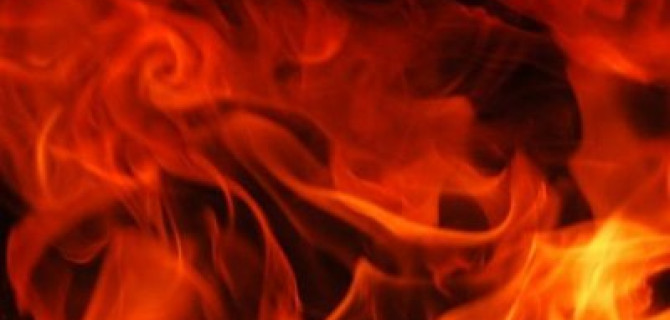 Два человека погибли в загоревшемся автомобиле на Кубани