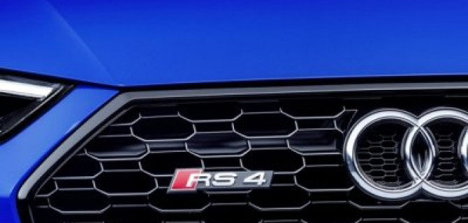 Audi RS 4 Avant появится в России в первой половине 2018 года