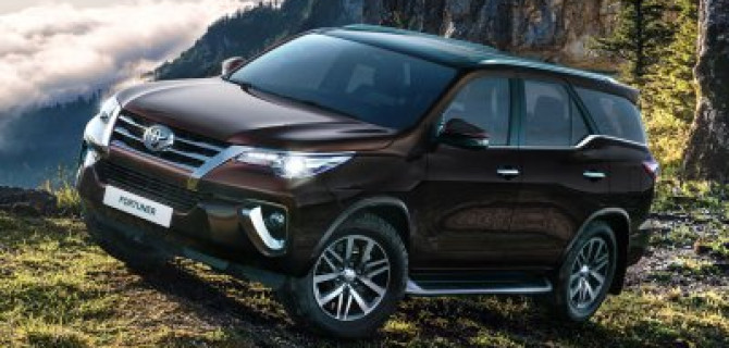 В России стартовали продажи нового Toyota Fortuner