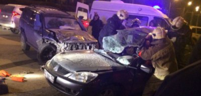 Жещина погибла в ДТП с такси в Уфе