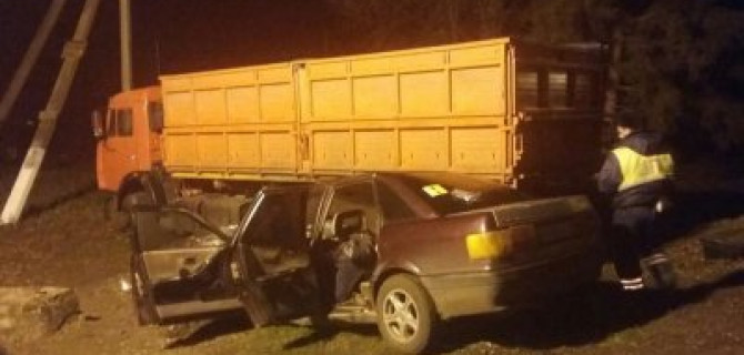 Четыре молодых человека погибли в ДТП с грузовиком на Кубани