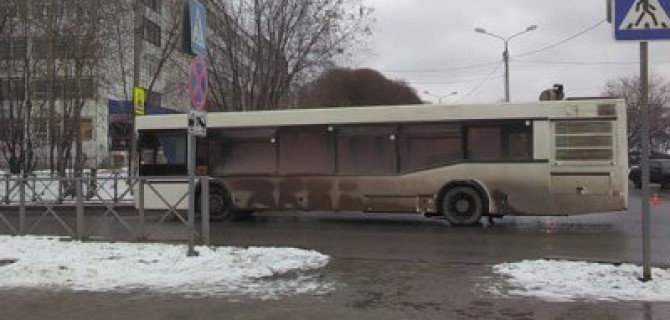 В ДТП с автобусом в Перми пострадали два человека