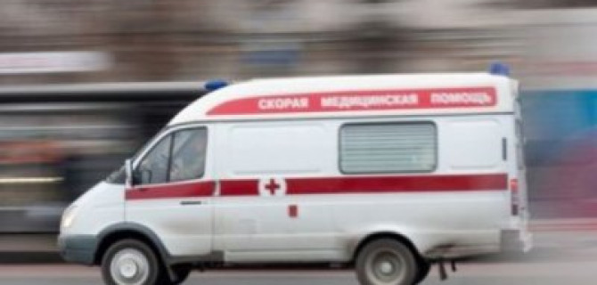 В Твери водитель сбил женщину на заправке и скрылся