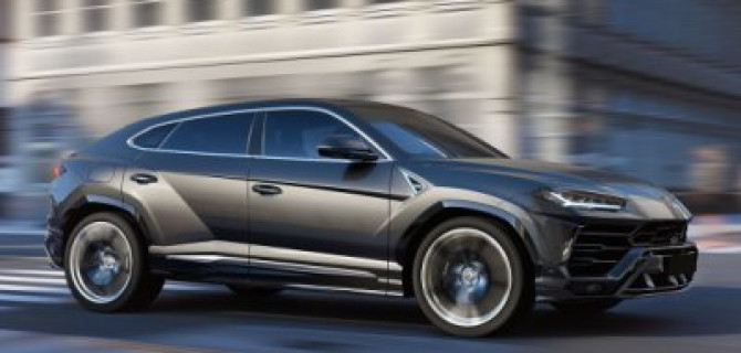 Первый кроссовер от Lamborghini получил российский ценник