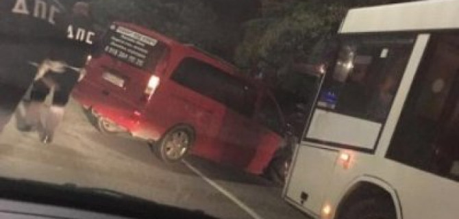 В Адлерском районе Сочи произошло массовое ДТП