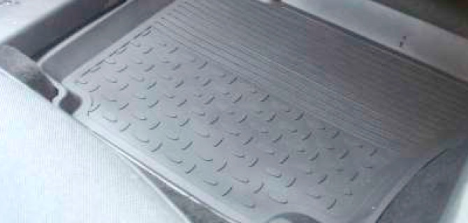 Как выбрать коврики в салон Форд Куга. Рассмотрим разные варианты