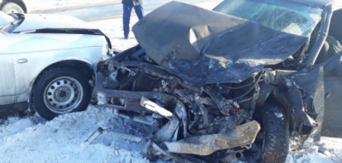 Три человека погибли в массовом ДТП под Самарой