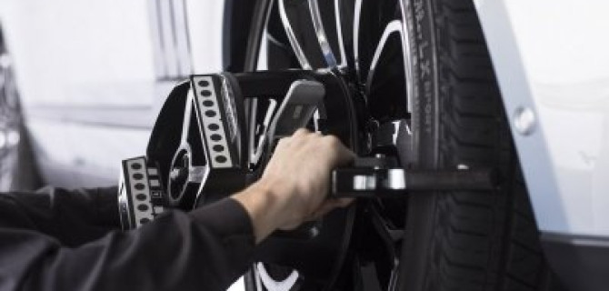 Новогодние подарки при обслуживании в «АВИЛОН»!