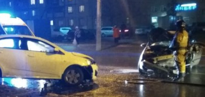 В Петербурге на Караваевской в ДТП пострадали люди