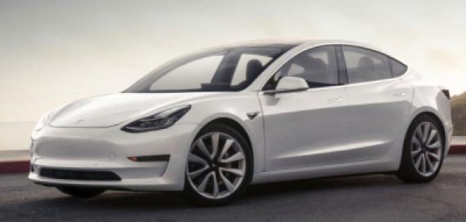 Tesla Model 3 можно будет купить в России в конце 2018 года