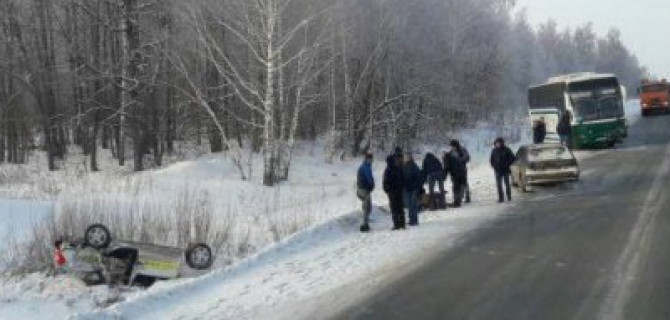 Три человека пострадали в ДТП с автобусом в Бугульминском районе