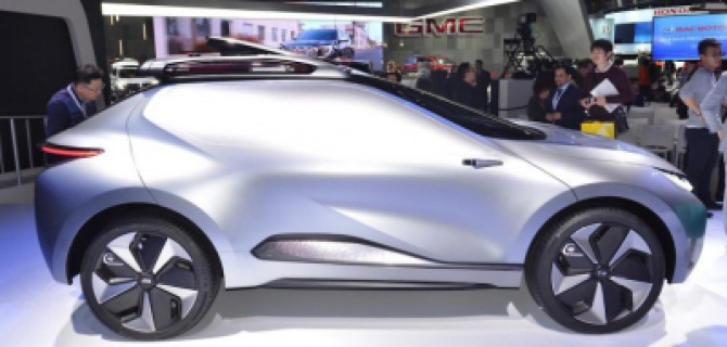 В Детройте представлен GAC Enverge - кроссовер со штурвалом и без стекол на дверях