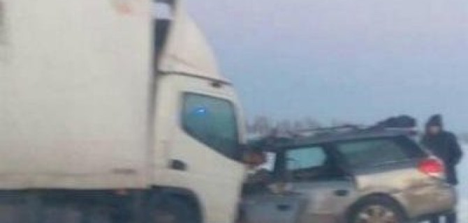 В ДТП с грузовиком на трассе Красноярск – Енисейск погиб мужчина