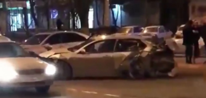 Две девушки пострадали в массовом ДТП в Краснодаре