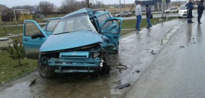 Два человека погибли в ДТП с грузовиком на Ставрополье