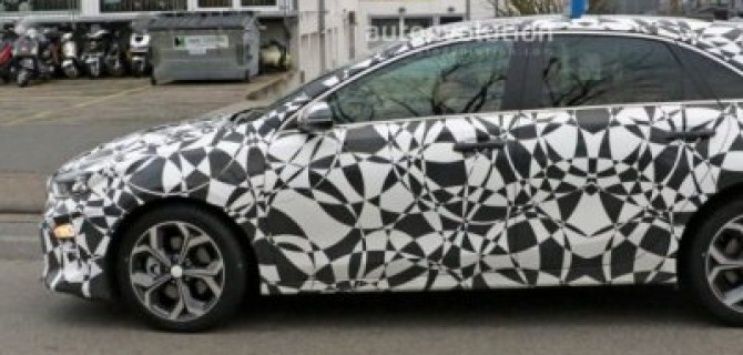 Обновленный Kia cee’d  попался фотошпионам незадолго до премьеры
