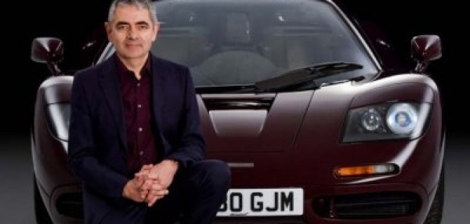 Роуэн Аткинсон выставил на аукцион уникальные Mercedes-Benz 500 E и Lancia Thema