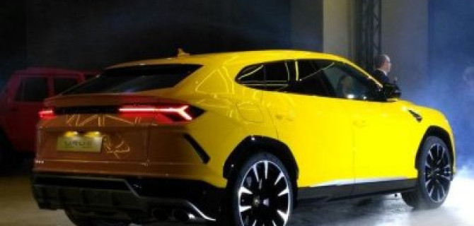 Кроссовер Lamborghini Urus официально представлен в России