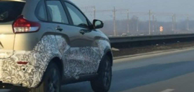 Фото готовящейся к выпуску кросс-версии Lada XRAY в камуфляже попали в Сеть