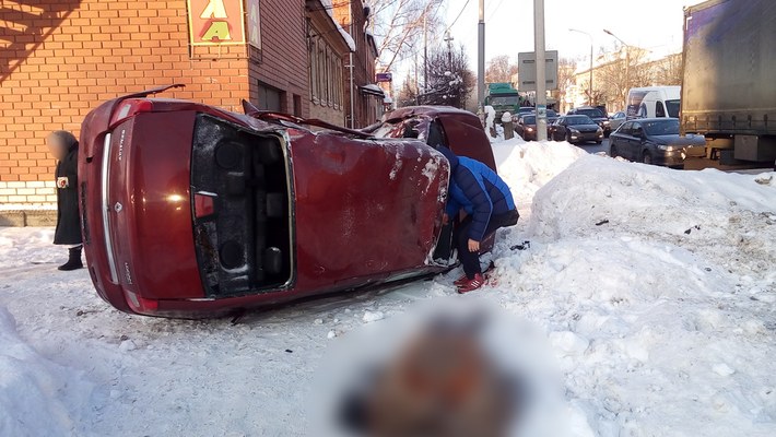 Молодой водитель иномарки погиб в ДТП в Покрове (2)