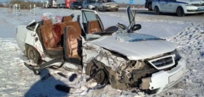 Три человека погибли в ДТП с большегрузом в Башкирии