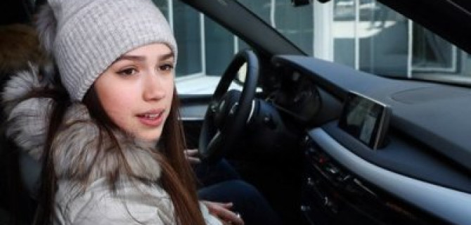 Странная история: BMW X6 обладателям олимпийского "золота" не вручали и даже не покупали