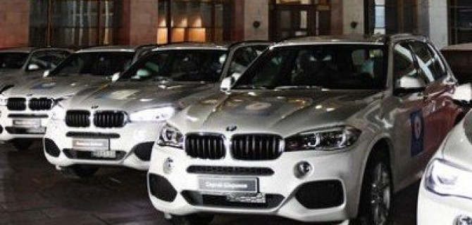 Скандал вокруг "олимпийских" машин повысил спрос на автомобили BMW в России