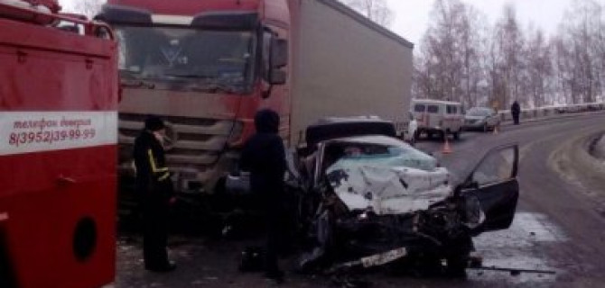 Три человека погибли в ДТП на Култукском тракте