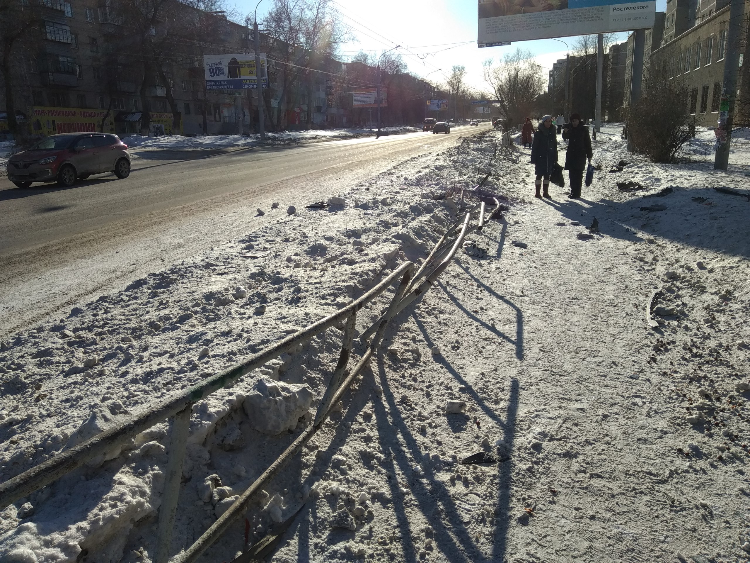 В Миассе в ДТП погиб водитель иномарки (3)