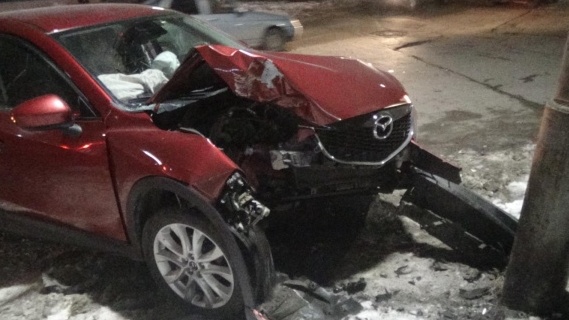 В Рязани Mazda врезалась в столб – погибла женщина (1)