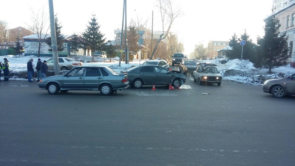 Три человека пострадали в ДТП в Омске (1)