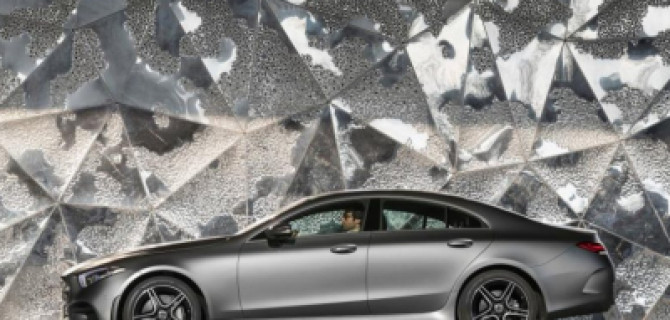 Совершенно новый «Мерседес-Бенц» CLS в АВИЛОНе