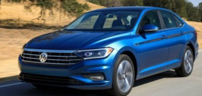 Новое поколение седана Volkswagen Jetta появились в продаже 