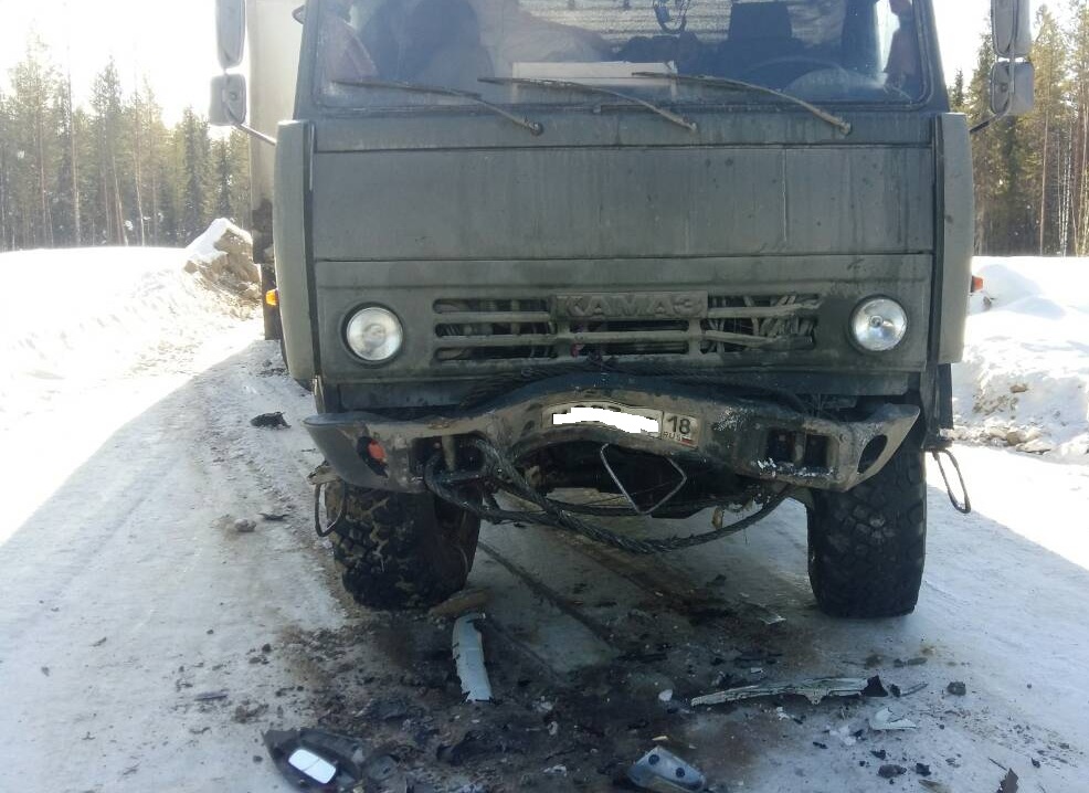 В Коми в ДТП с КамАЗом погиб человек (2)