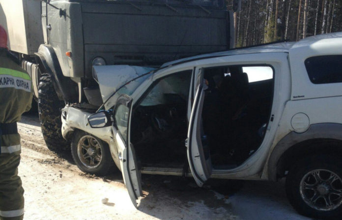 В Коми в ДТП с КамАЗом погиб человек (4)