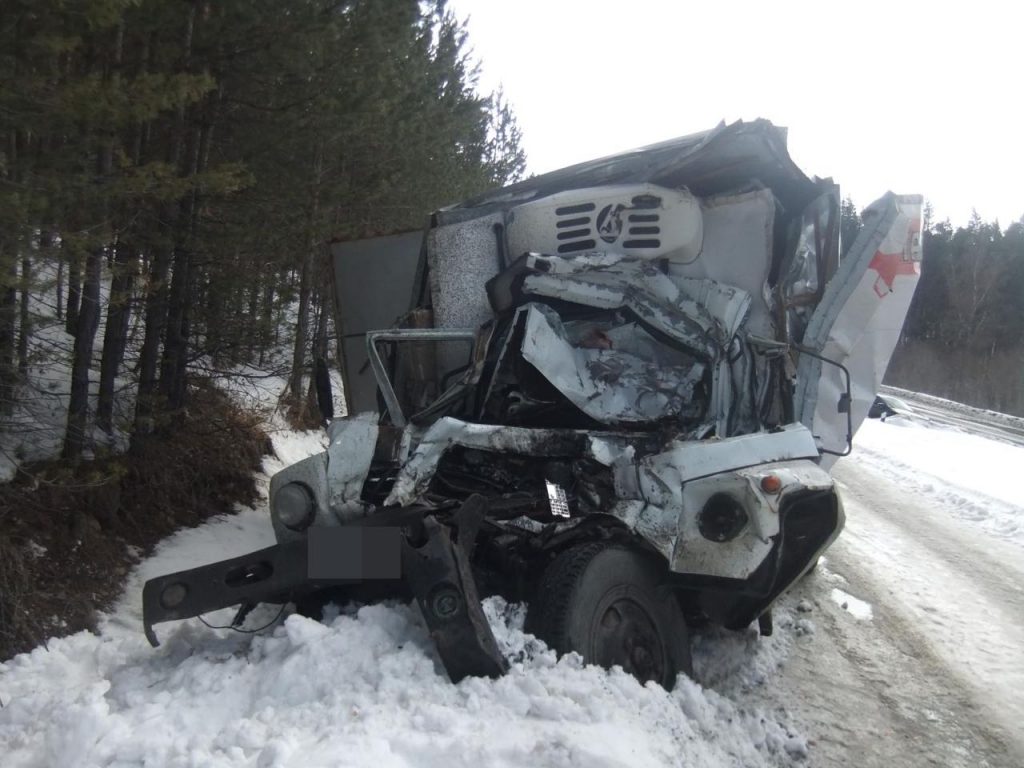В Башкирии в ДТП с грузовиками погиб человек (2)