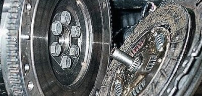 Топ-7 самых дорогих замен в автомобиле