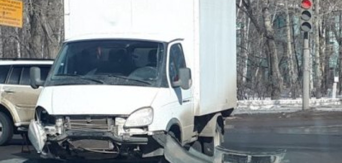 На выезде из Рязани произошло тройное ДТП