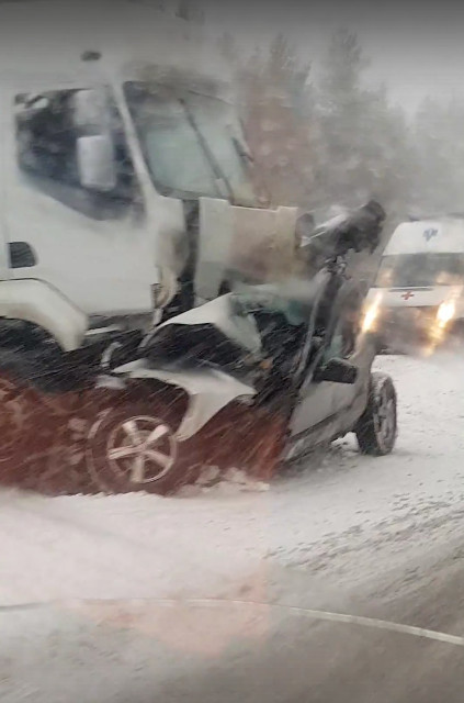 Водитель погиб в ДТП с фурой на «Скандинавии» (3)