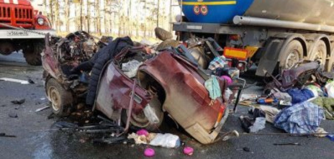 Два человека погибли в ДТП с бензовозом под Почепом