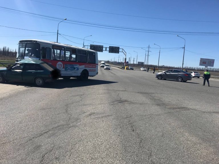 В ДТП с автобусом на Ставрополье погибла женщина (2)
