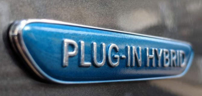 Инновации и эффективность в АВИЛОН: первый гибридный «Мерседес-Бенц» GLE 500e 4MATIC 