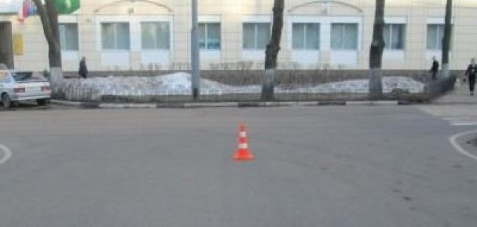 В Ярославле водитель иномарки сбил женщину и скрылся