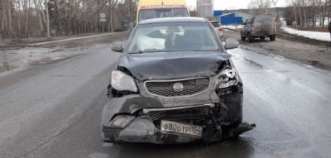 Трое детей пострадали в ДТП в Новосибирске