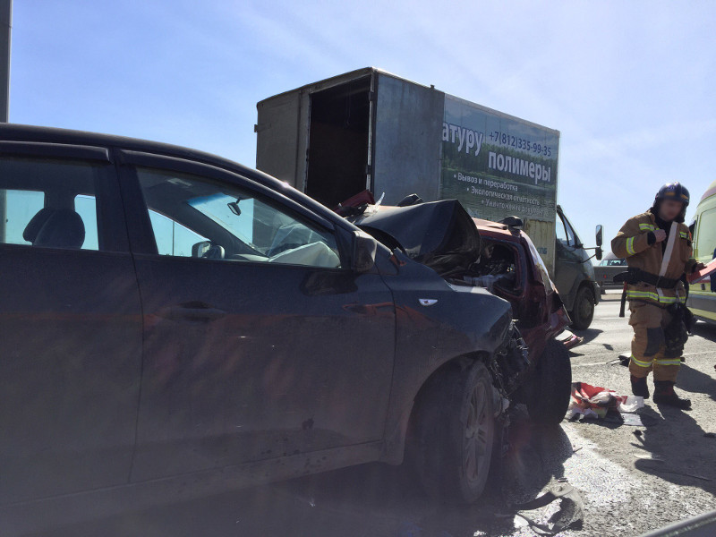 Женщина-водитель тяжело пострадала в ДТП на КАД (2)