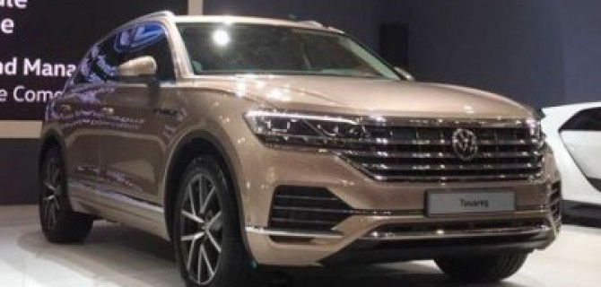 Стали известны комплектации и цена нового Volkswagen Touareg