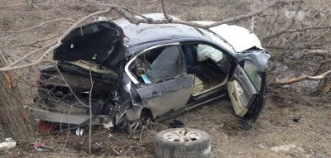 В ДТП в Балаковском районе Саратовской области погиб водитель иномарки